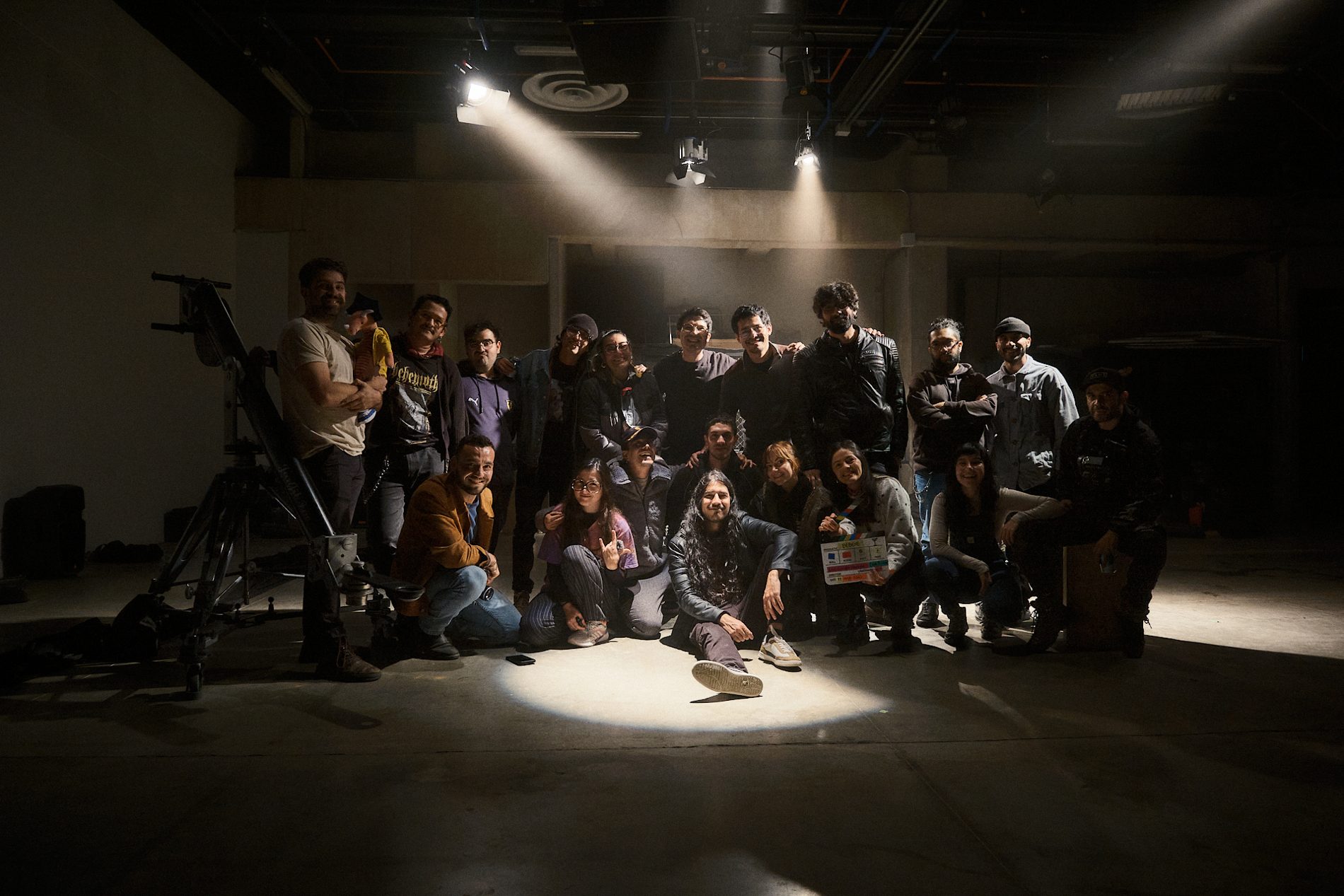 Equipo de Vox In en el set
